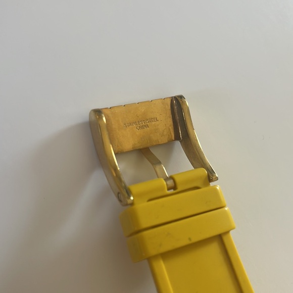 Men's Yellow Watch - Picture 7 of 10